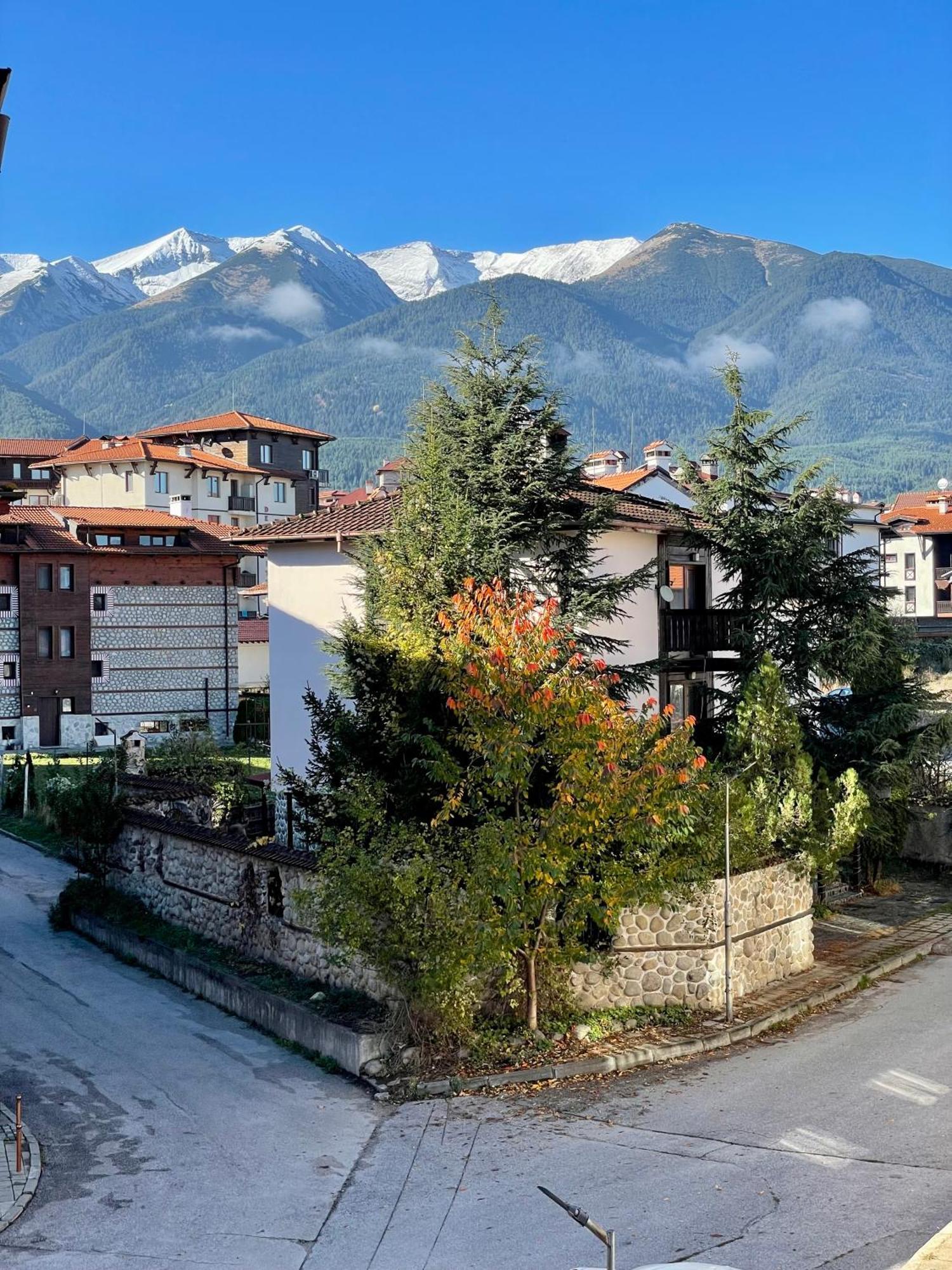 Private Apartments Next To Bellevue Residence Bansko Exterior foto